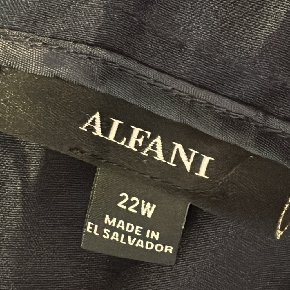 New Alfani Womens Plus SZ 22W
Navy Blue Patterned Tummy
Control wide leg - Picture 12 of 12